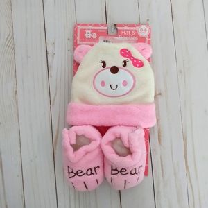 Warm hat and slippers